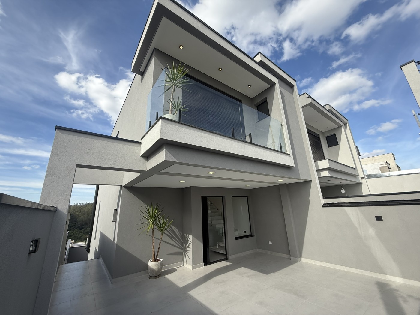 Casa, 3 quartos, 215 m² - Foto 1