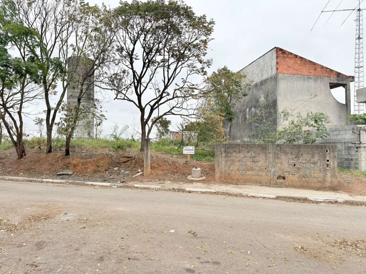 Terreno, 305 m² - Foto 1