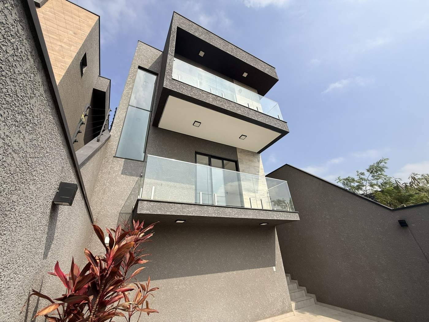 Casa, 3 quartos, 143 m² - Foto 1